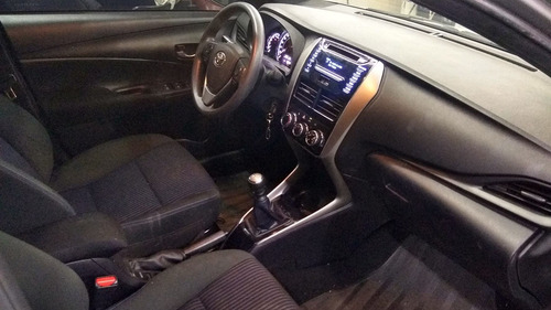 Imagem 4 de 16 de Toyota Yaris Xs 1.3 16v Flex Completo Rodas 2019 Cinza