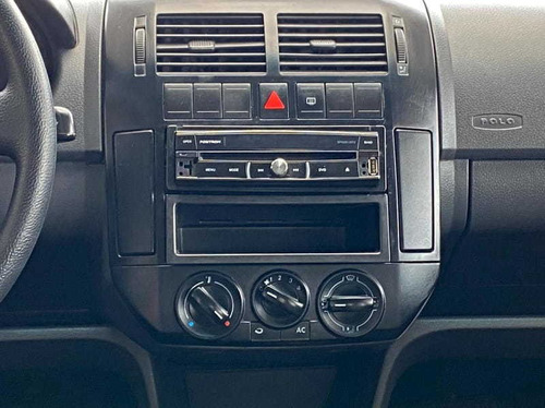 Imagem 7 de 13 de Volkswagen Polo Sedan 1.6 2008