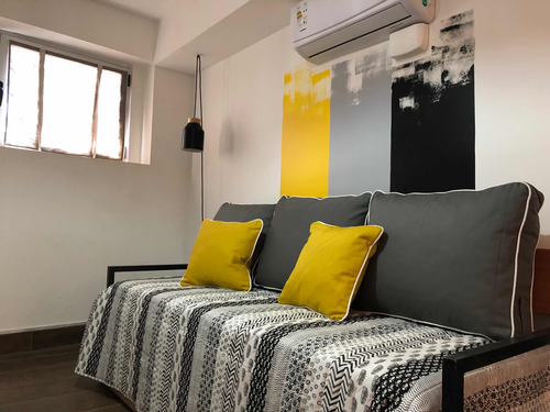 Apto . 1 Dormitorio Amueblado , Zona Montevideo Shopping .