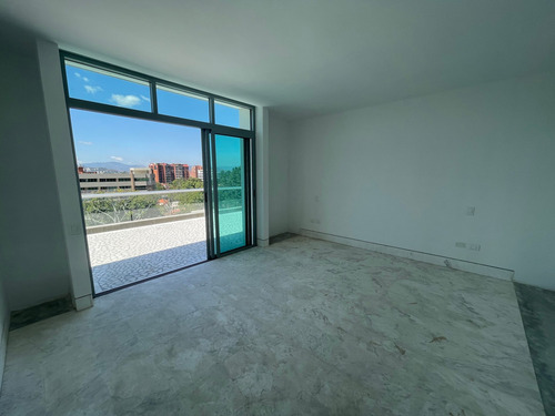 Imagen 13 de 23 de Vendo Apartamento 330m2 4h/5b/4p La Castellana