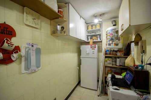 Departamento De 3 Ambientes En 2° Piso Por Escalera En Venta, En La Lucila.
