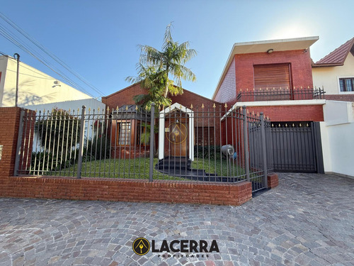 Casa 7 Ambientes En Venta, Villa Ballester