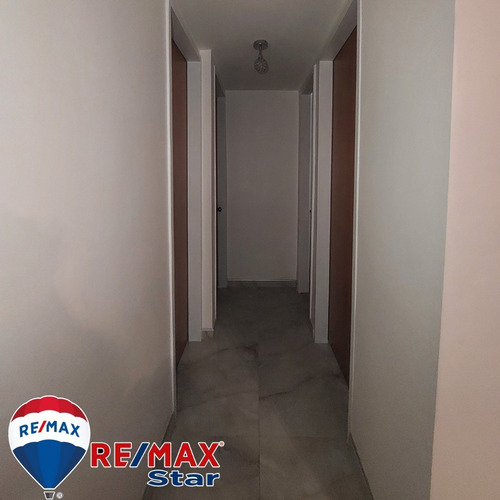 Imagen 5 de 10 de En Venta Bello Apartamento Equipado Residencia Altavista Casa Club Zona Oeste