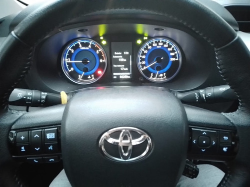 Imagen 13 de 15 de Toyota Hilux