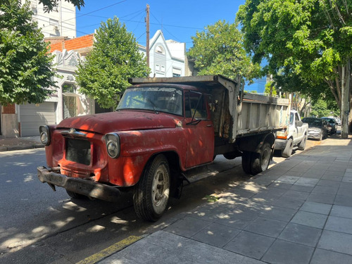 Camion Internacional 1957 Volcadora