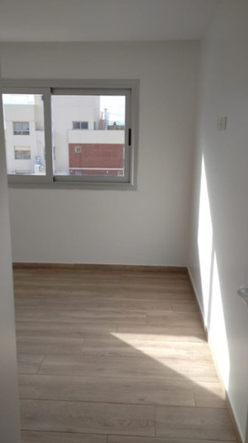 Imagen 11 de 15 de Depto Duplex 3 Amb Cochera A Estrenar Plaza Mitre