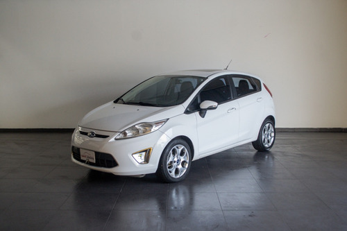 Ford Fiesta Kinetic Design 1.6 Design 120cv Titanium