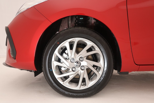 Imagen 17 de 20 de Toyota Yaris 1.5 Xls Mt 4p Sedán 2022 0km