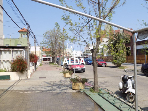 Local Comercial Centro Piriápolis Venta Lo102031