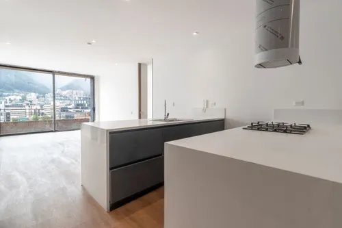 Apartamento En Arriendo/venta En El Chicó. Cod V14610