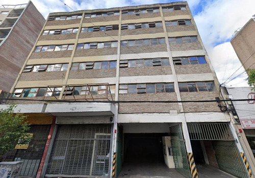 Venta Cochera Zona Centro- En Edificio De Cocheras