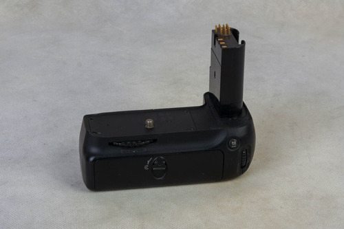 Nikon Mb-d80 Grip - Para Nikon D90 E D80 (Usado)