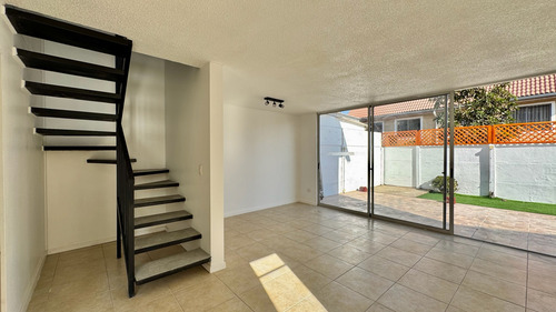 Casa Remodelada, 3 Pisos