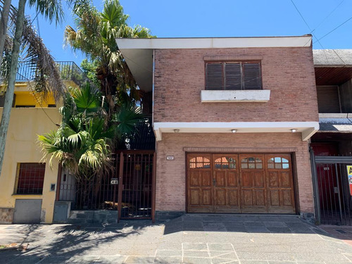 Venta - Casa  4 Amb. - Ramos Mejia Sur