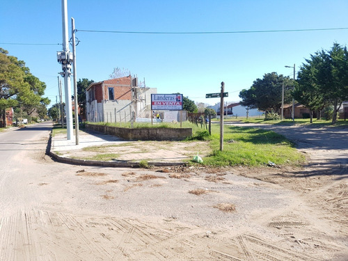 Imagen 2 de 5 de Hermoso Lote En Excelente Esquina!!!