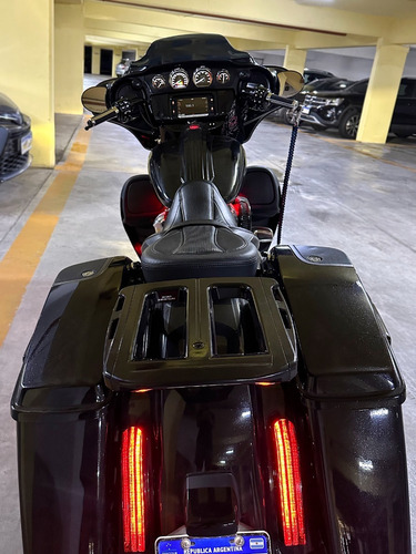 Harley Davidson Street Glide Cvo