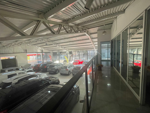 Local Comercial Con Vitrina Y Bodega (163835)