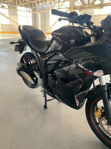 Imagen 9 de 12 de Suzuki Gixxer Sf