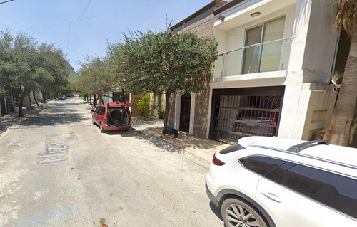 Casa En Mirasur, General Escobedo, Nuevo Leon. Remate Bancario.