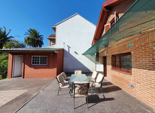 Imagen 13 de 17 de Venta De Casa 4 Ambientes Con Pileta Quilmes