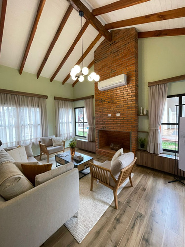 Vendo Casa Amoblada Con Piscina En El Barrio Kennedy: 3 Habitaciones Y 3 Baños