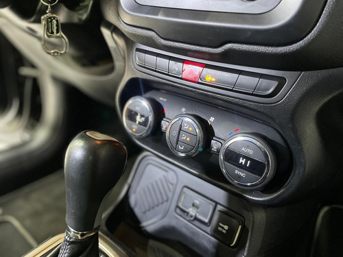 Jeep Renegade Longitude 1.8 4x2 Flex 16V Aut.