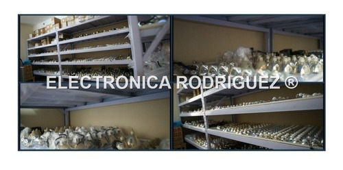 Cabezal Negro Para Brazo De Tornamesa Con Cables Tornamesa