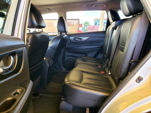 Imagen 8 de 14 de Nissan X-trail Exclusive