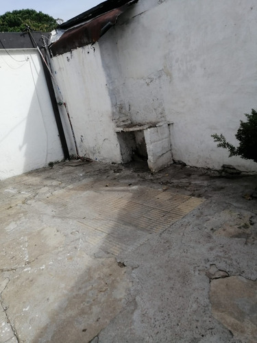 Juan Jose Quesada Y San Martin .- Con Patio - Anda