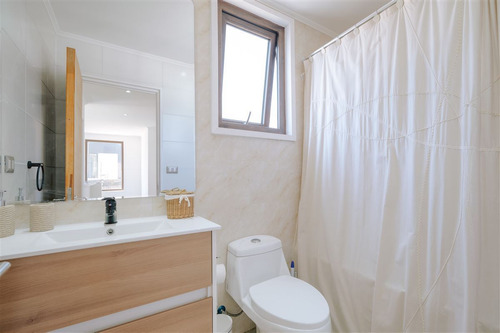 Casa En Venta, 4 Dormitorios En Maitencillo Condominio Polo.