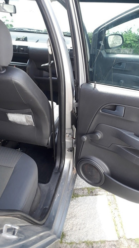 Volkswagen Fox 2007 1.0 Plus Total Flex 5p