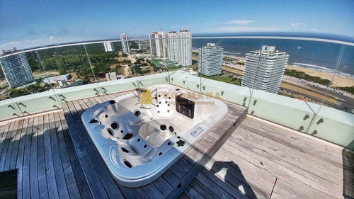 Departamento En Wind Tower, Planta Especial Con Parrillero- Ref: 3504