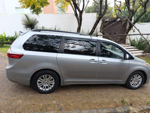 Toyota Sienna 3.5 Xle At