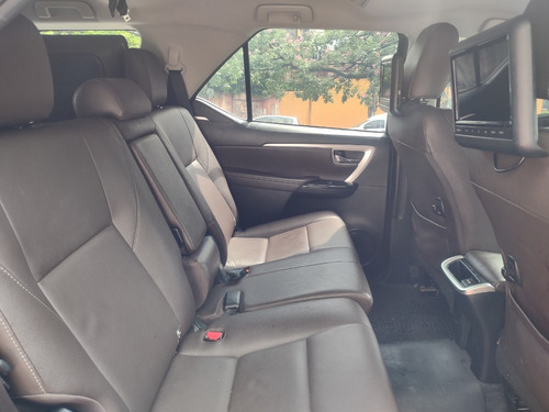 Imagem 13 de 13 de Hilux Sw4 7l Srx 2.8 Tdi 4x4 Couro Rodas U.dona Nova = 0k