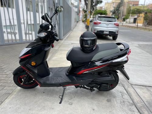 Moto Lifan 2021 (2858 Kms) Incluye Casco, Cadena Y Cobertor