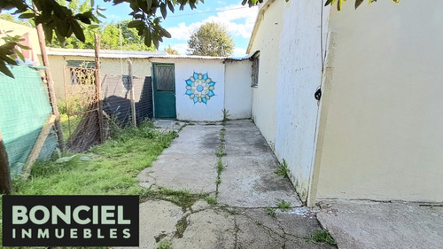 Buena Casa Y Apartamento Con Excelente Terreno