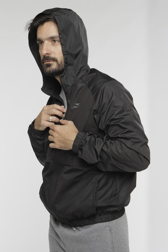 Imagen 3 de 9 de Campera Rompeviento Deportiva Penalty