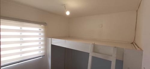 Casa En Barrio Residencial Con Jardín Terraza Techada
