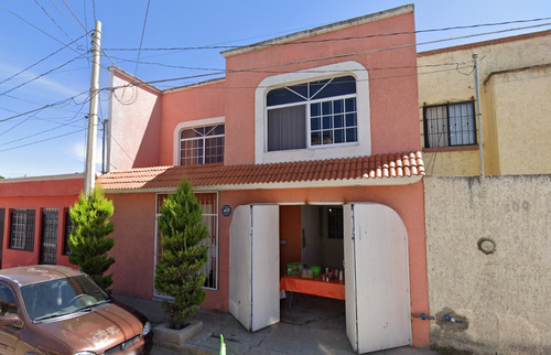 Casa En Remate En Durango Cerca Del Centro En Tranquilo Fraccionamiento Adquierela Con Un 45% De Descuento Sk15