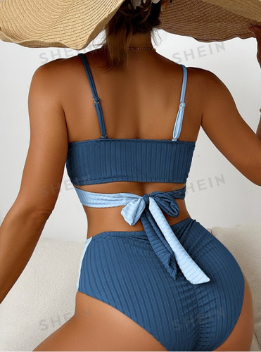Traje De Baño Shein Bikini De Torsión Con Bloqueo De Colores