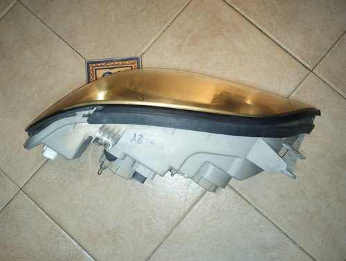 Faro Usado Delantero Izquierdo Kia Sedona 02 05. Motor 3.5 (Usado)