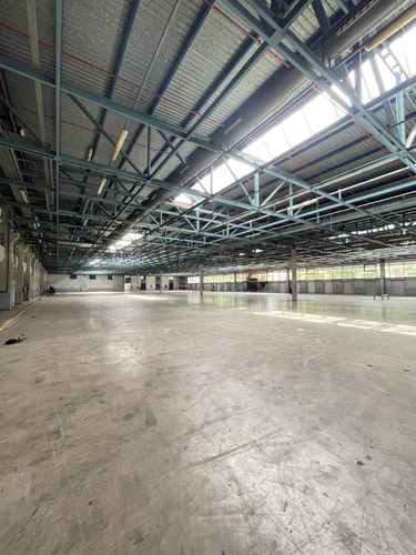 Depósito En Alquiler 15.000 M2 - Barracas