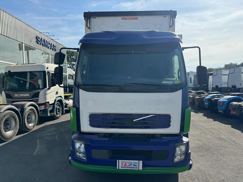Volvo Vm 260 Ano 2009 Com Sider 8,5m