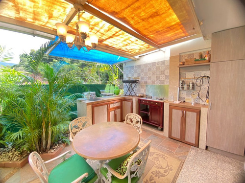 Imagen 6 de 11 de Se Vende Casa 781m2 3h/7b/5p Colinas De Santa Monica