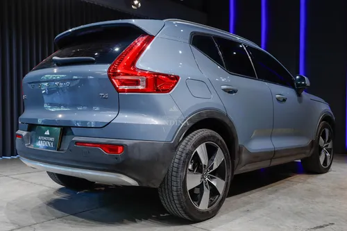 Volvo XC40 T4 Momentum 2.0