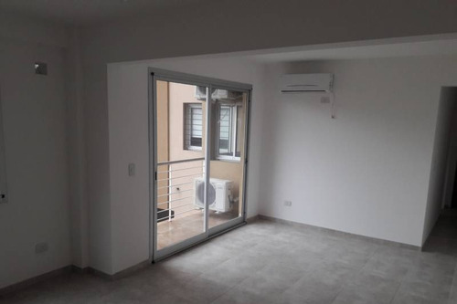 Imagen 2 de 9 de Departamento En Venta En Villa Sarmiento