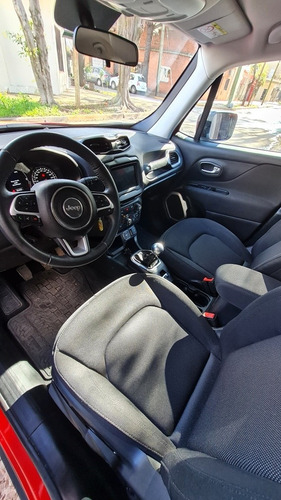 Imagen 15 de 16 de Jeep Renegade 2021 1.8 Sport
