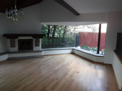 Casa Recien Remodelada A Una Cuadra De Monte Libano
