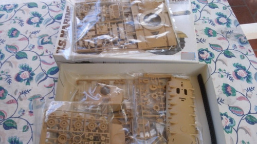 Tamiya 35157 - Us Marine M60a1 W/react. Armour 1/35