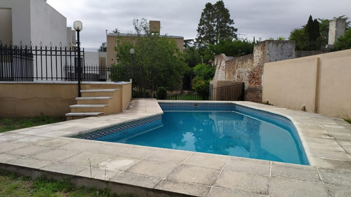 Imagen 4 de 13 de Casa C.paz Barrio Becciu A Cdras Del Ctro
